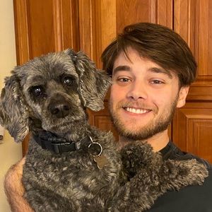 Meet your Posher, Brady